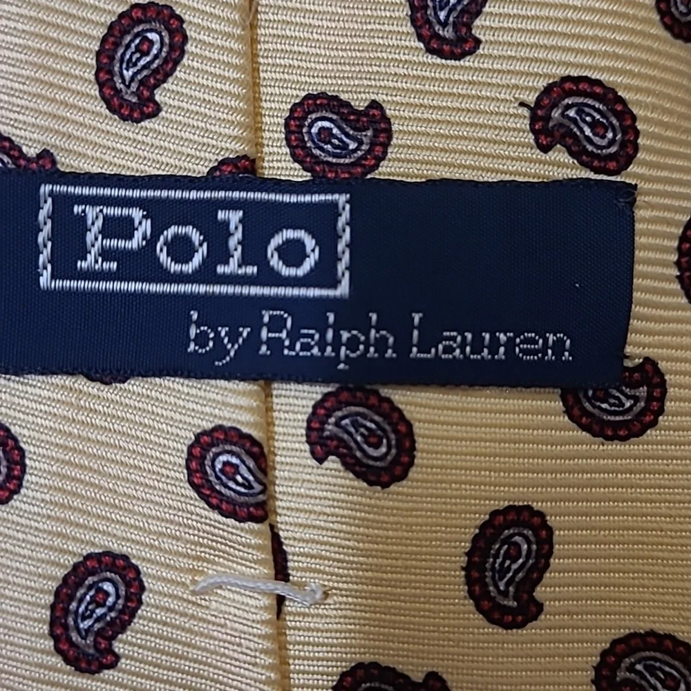 Ralph Lauren Gold and Black Paisley Tie used good condition‎